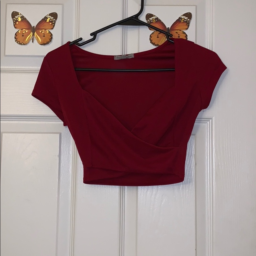 MAROON CROP TOP